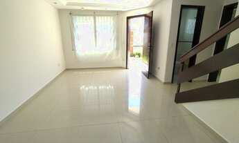 Imagem 4: Sobrado lindo 4 quartos sendo 02 suítes sendo que uma fica no ático no Xaxim - Curitiba