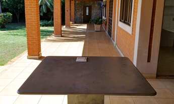 Imagem 6: Casa grande com piscina no Vivendas