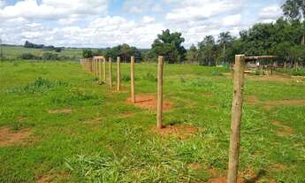 Imagem 2: Chácara com 2300 m², sem benfeitorias, de esquina, a 5km da Go 040