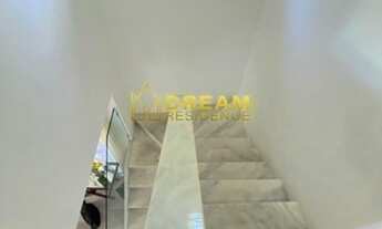 Imagem 4: Muro Alto/ sua casa no melhor trecho de mar/porteira fechada