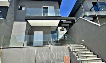 Imagem 2: Sobrado com Piscina Oportunidade com 3 dormitórios no Portal dos Ipes (Polvilho) - Cajamar