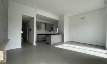 Imagem 3: Condomínio Dubai, casa nova e moderna, 3 suítes, piscina, Barbada para pagamento a vista