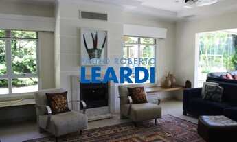 Imagem: CASA EM CONDOMÍNIO - ALPHAVILLE - SP