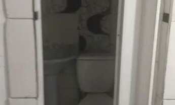 Imagem 5: ALUGA-SE KITNET 550,00. (Incluso água e luz