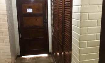 Imagem: Casarão no Centro de Macaé RJ 430m2