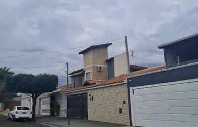 Imagem 2: Casa com 3 dormitórios, 220 m² - venda por R$ 650.000,00 ou aluguel por R$ 3.500,00/mês