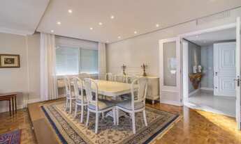 Imagem 2: Apartamento para venda tem 216 metros quadrados com 3 quartos em Independência - Porto Ale