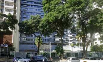Imagem 2: Leilão de Apartamento na Av. Oswaldo Cruz, com 142m² - Flamengo