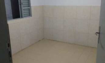 Imagem 2: ALUGO CASA PRÓXIMA AO METRÔ FEIRA