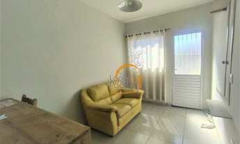 Imagem: Casa térrea dentro de condomínio para