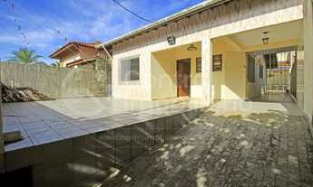 Imagem: CASA com piscina e 2 quartos em Peruíbe