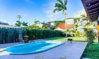 Imagem 5: Casa para Venda em Florianópolis, Jurerê, 3 dormitórios, 2 banheiros, 4 vagas