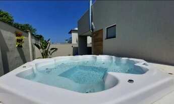 Imagem 3: Casa Alphaville linear Alto Padrão com 4 quartos, 05 banheiros e jacuzzi para 6 pessoas