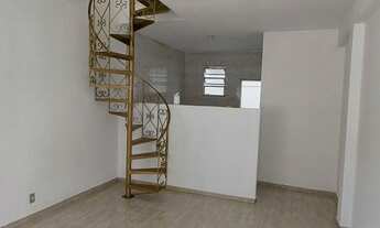 Imagem 2: Casa para aluguel possui 60 metros quadrados com 2 quartos e 2 Banheiros, Área de serviço