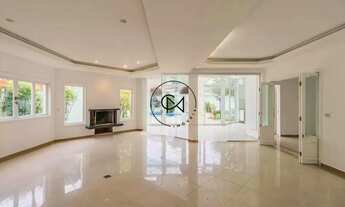 Imagem 5: Sobrado em condomínio à venda e para locação, com 5 quartos, sendo 4 suítes