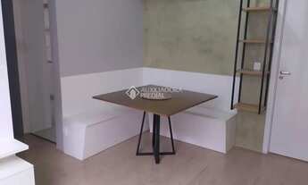 Imagem 2: Aluga Apartamento mobiliado de 02 quartos no Centro conforto praticidade e localização!