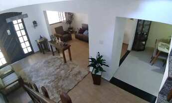 Imagem: Casa à venda, 6 quartos, 1 suíte, 2 vagas