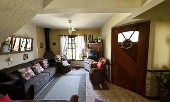 Imagem 3: Ampla Casa com 4 Dormitórios e Salão de Festas com Churrasqueira em Ipanema