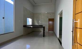 Imagem: CASA COM LOTE GRANDE