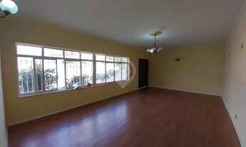 Imagem 2: Casa de rua - / Residencial / Jardim Belém