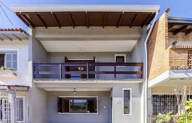 Imagem 2: Casa 103m² - 3 dormitórios, 1 suíte, piscina, 2 vagas no bairro Hípica