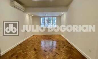 Imagem 2: Leblon - 3 Quartos - Frente - 104m - 3 Quadra da Praia - 1 Vaga de Garagem