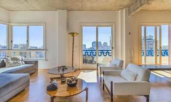 Imagem 2: Apartamento para venda em Centro com 2 quartos, sendo 2 suítes , 200m²