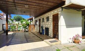 Imagem 2: Casa (Padrão), com 4 quartos e 4 banheiros à Venda, 275 m² em Ubatuba/SP