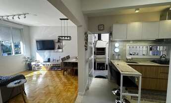 Imagem 4: Apartamento de 2 Dormitórios totalmente reformado com churrasqueira