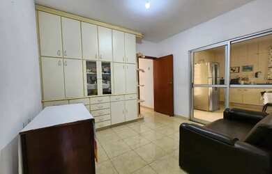 Imagem 7: Casa para venda com 585 m²- Leste Universitário