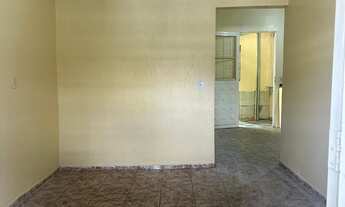 Imagem 5: ALUGO CS STA MARIA NORTE QR 317, 2 QTS C/ GARAGEM portão eletrônico