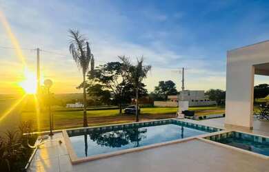 Imagem 6: Casa Alto Padrão com 4 suites mobiliadas no paraiso da represa