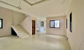 Imagem 5: Casa duplex de 223m² com piscina, 04 quartos, fino acabamento