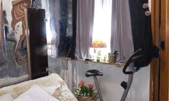 Imagem 5: Apartamento no 2° andar, lateral, orientação solar leste, arejado, em bom estado de conser