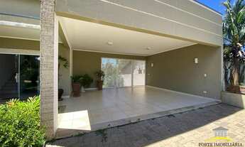 Imagem 4: Casa para venda possui 271 metros quadrados com 4 quartos em Centro - Presidente Epitácio