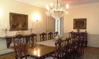 Imagem: Mansão à venda a 200 metros do Parque