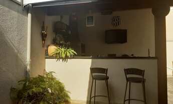 Imagem 3: Casa Térrea com 3 Suítes e Piscina no Green Park