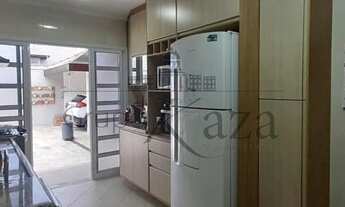 Imagem 9: Casa Condomínio - Urbanova - Residencial Chácara dos Lagos - 500m² - 4 Dormitórios