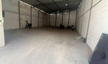 Imagem 4: Galpao em cond. 4.500,00 - 240m2