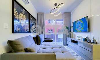 Imagem 2: APARTAMENTO DECORADO 2 DORMITÓRIOS SACADA 2 VAGAS