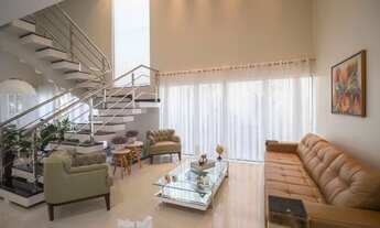 Imagem 2: Casa de condomínio sobrado para venda possui 376 metros quadrados com 4 quartos