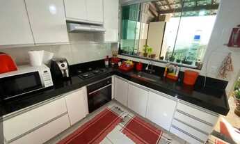 Imagem 6: CASA EM ITAPUÃ COM GARAGEM E FRENTE DE RUA