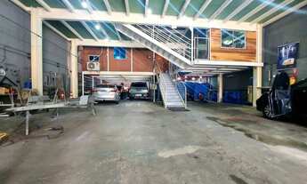 Imagem 3: Galpão comercial com estrutura para edifício de 10 andares