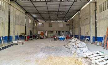 Imagem 2: Galpão novo no Eusébio para alugar, 428 m² por R$ 5.978/mês - Santa Clara - Eusébio/CE