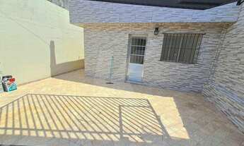 Imagem 2: Casa com 1 quarto, Sala, Cozinha, banheiro, área de Serviço, 01 Vaga