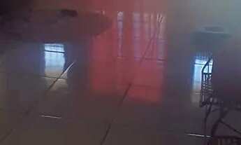 Imagem 2: Vendo Casa Ampla com Garagem