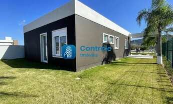 Imagem 2: Casa em Condomínio Fechado, com 3 dormitórios, 2 suítes, 3 banheiros, 2 vagas. Rio Vermelh