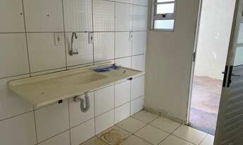 Imagem 5: ALUGA-SE CASA Casa com 2 dormitórios