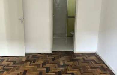 Imagem 6: Apartamento para aluguel possui 45 metros quadrados com 1 quarto em Petrópolis - Porto Ale