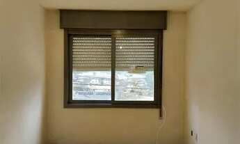 Imagem 4: PORTO ALEGRE - Apartamento Padrão - Partenon